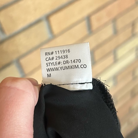 NWT Yumi Kim Women’s Black Floral Strapless Mini Wrap Dress Size Small - Picture 6 of 6